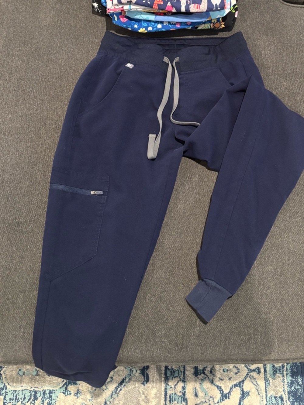 Figs XXS navy joggers